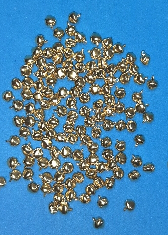 Kolomp pergő, arany, 8 mm gömb alakú, fűzőlyukkal,180 db 48 gr.